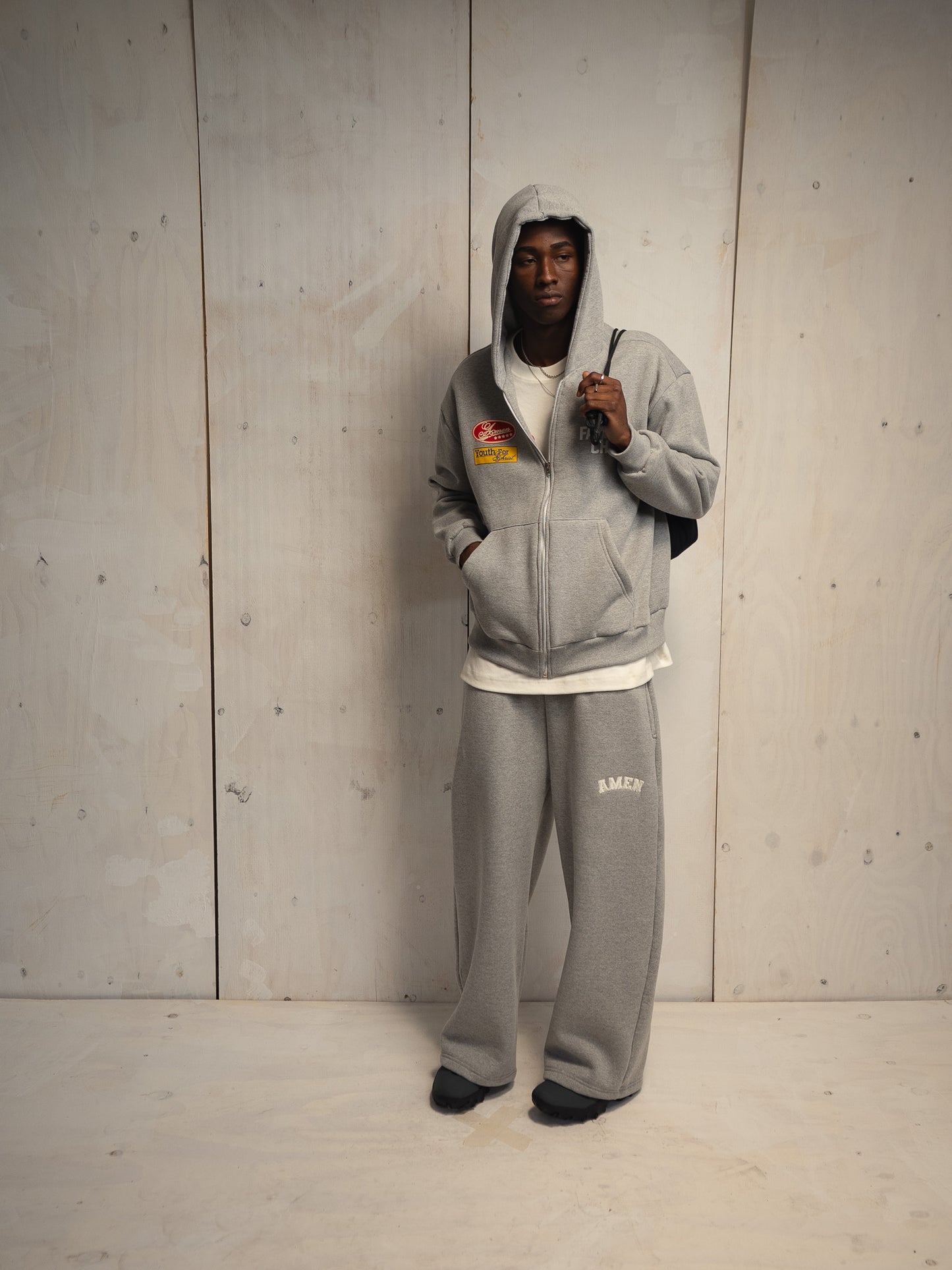 GRAY BAGGY SWEATSHIRT