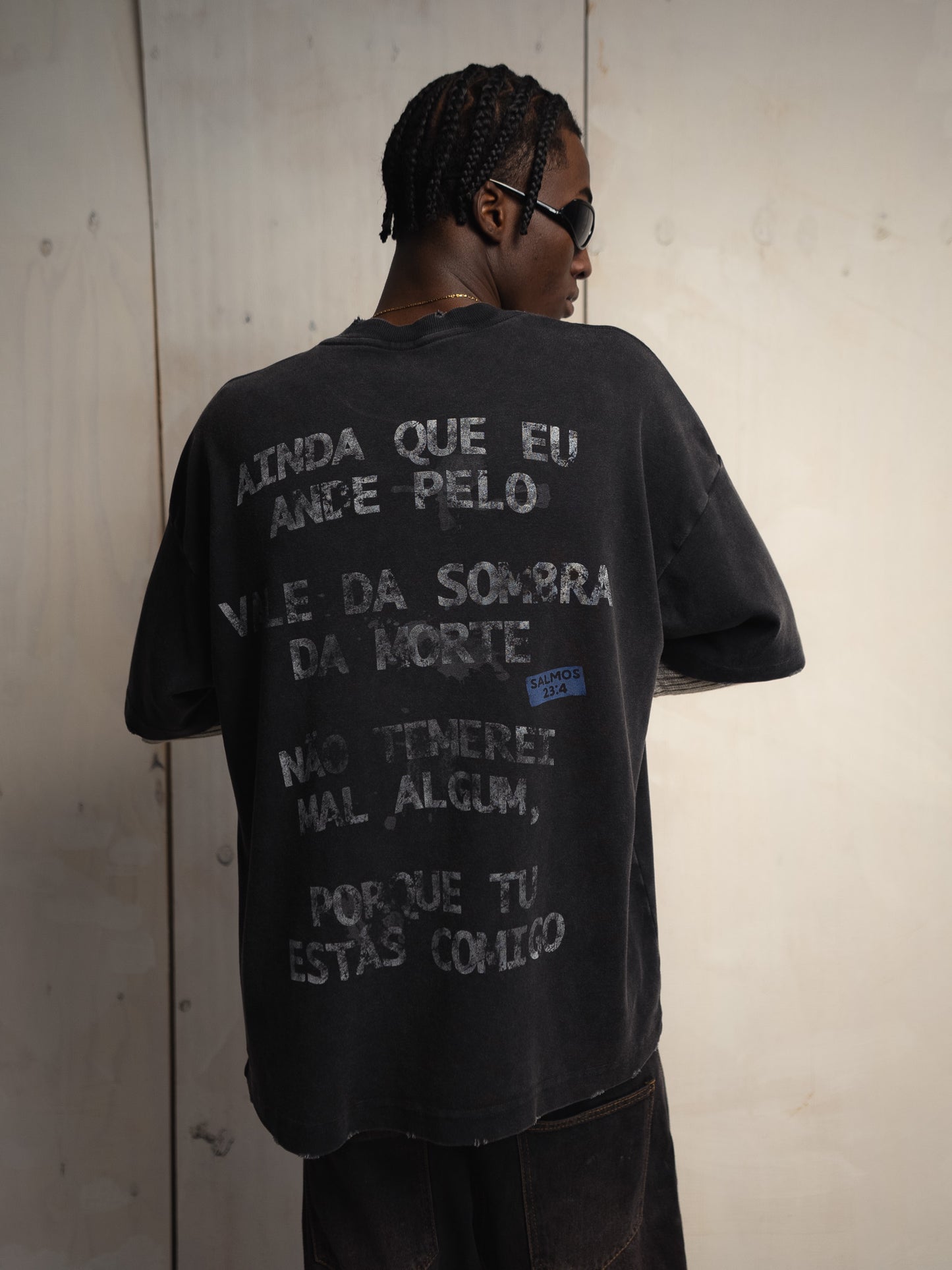 PSALMS 23:4 HEAVY WASHED BLACK T-SHIRT
