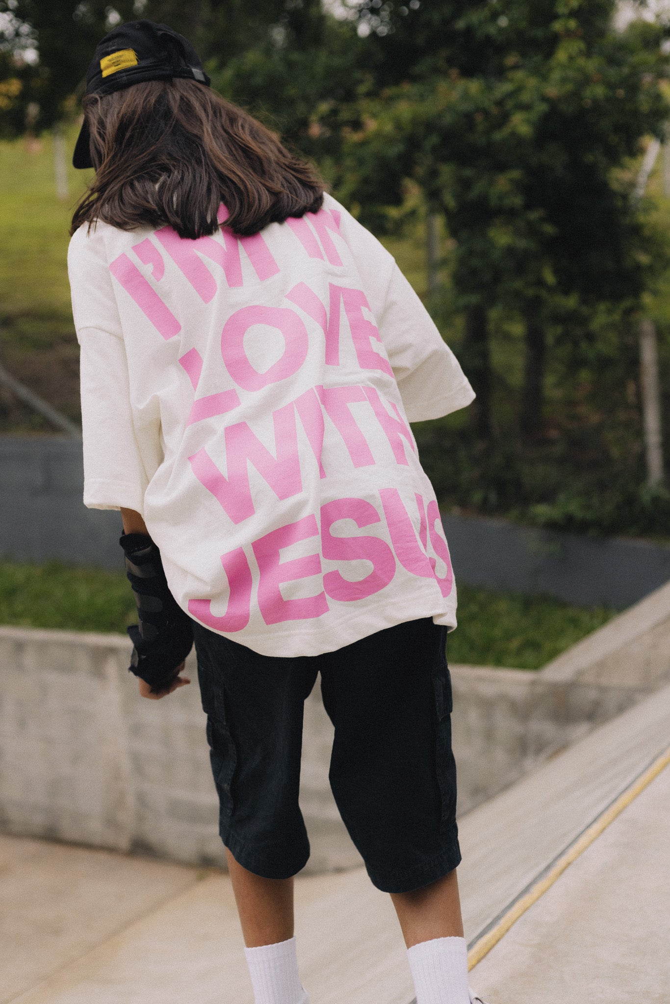 OFF WHITE T-SHIRT I'M LOVE WITH JESUS