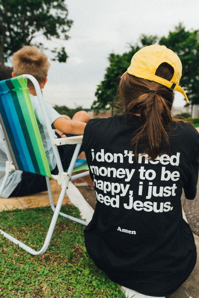 I JUST NEED JESUS BLACK T-SHIRT