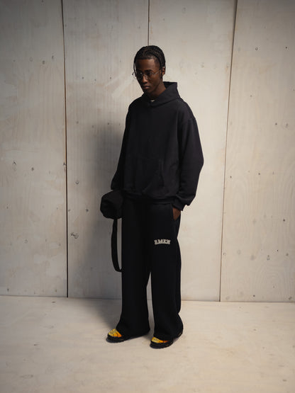 BLACK BAGGY SWEATSHIRT