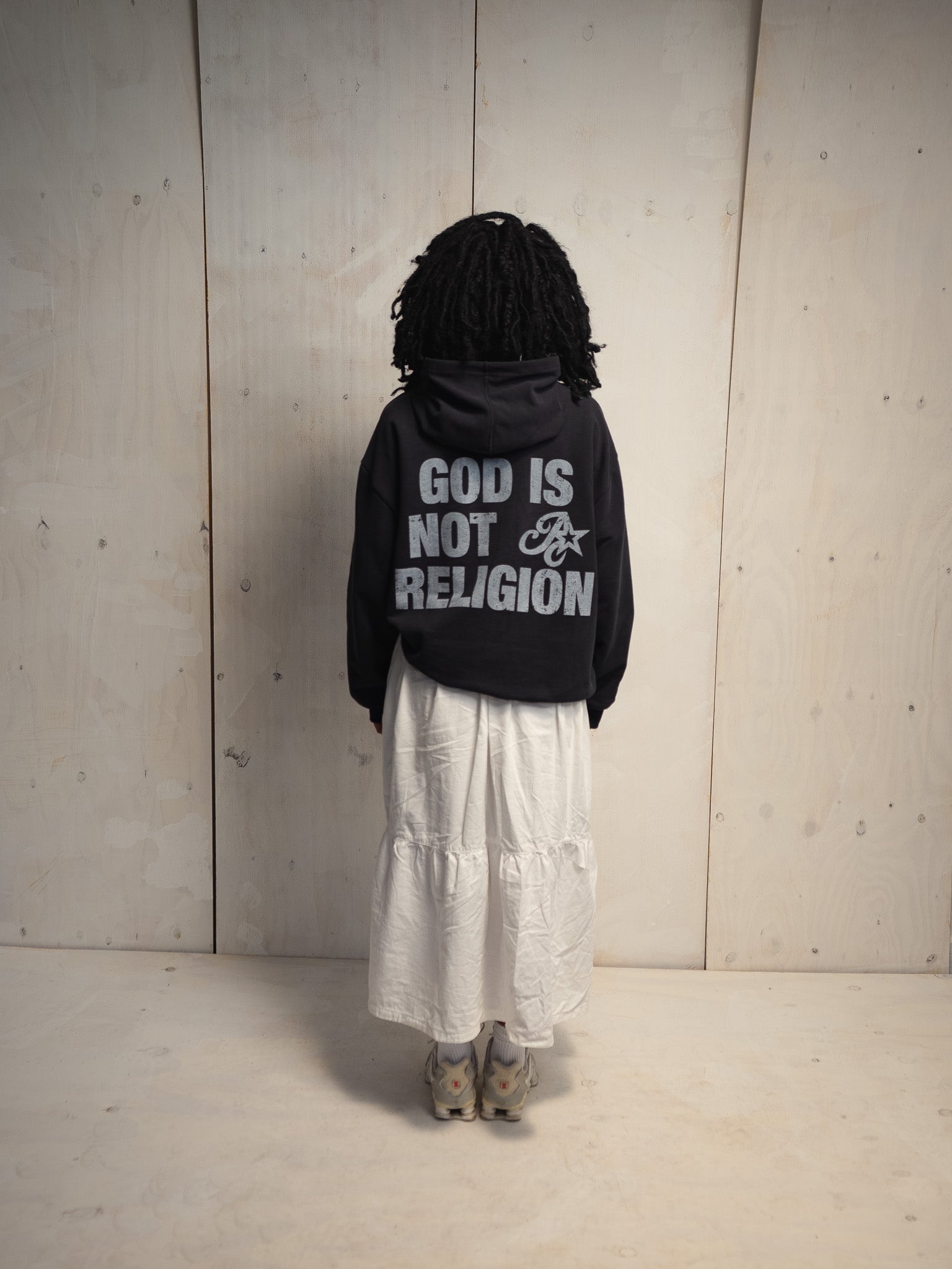 GOD IS NOT A RELIGION WASHED BLACK SWEATSHIRT
