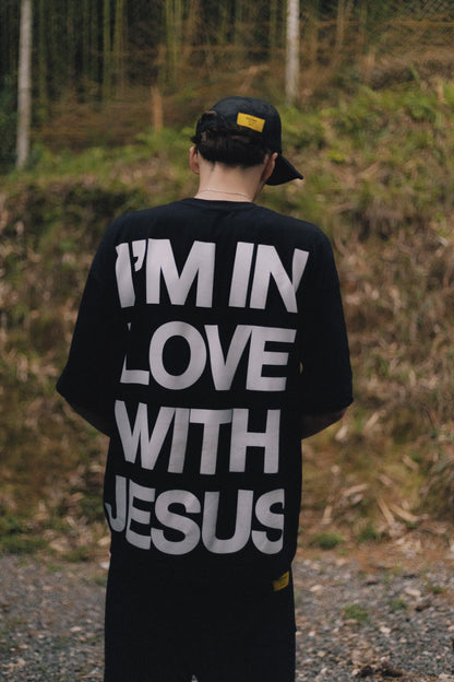 BLACK T-SHIRT IN LOVE WITH JESUS